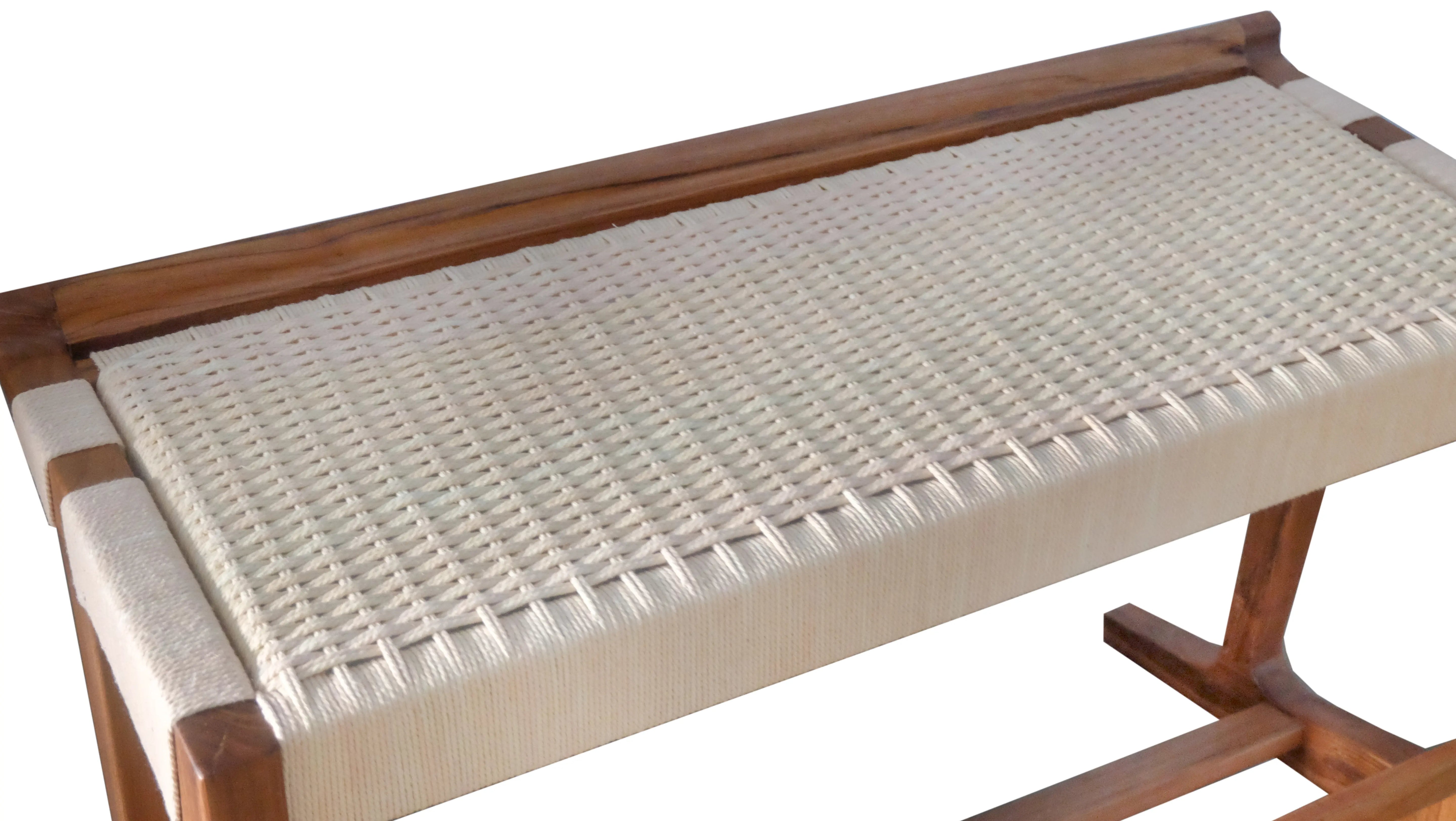 Bench 005 - TBE-1027