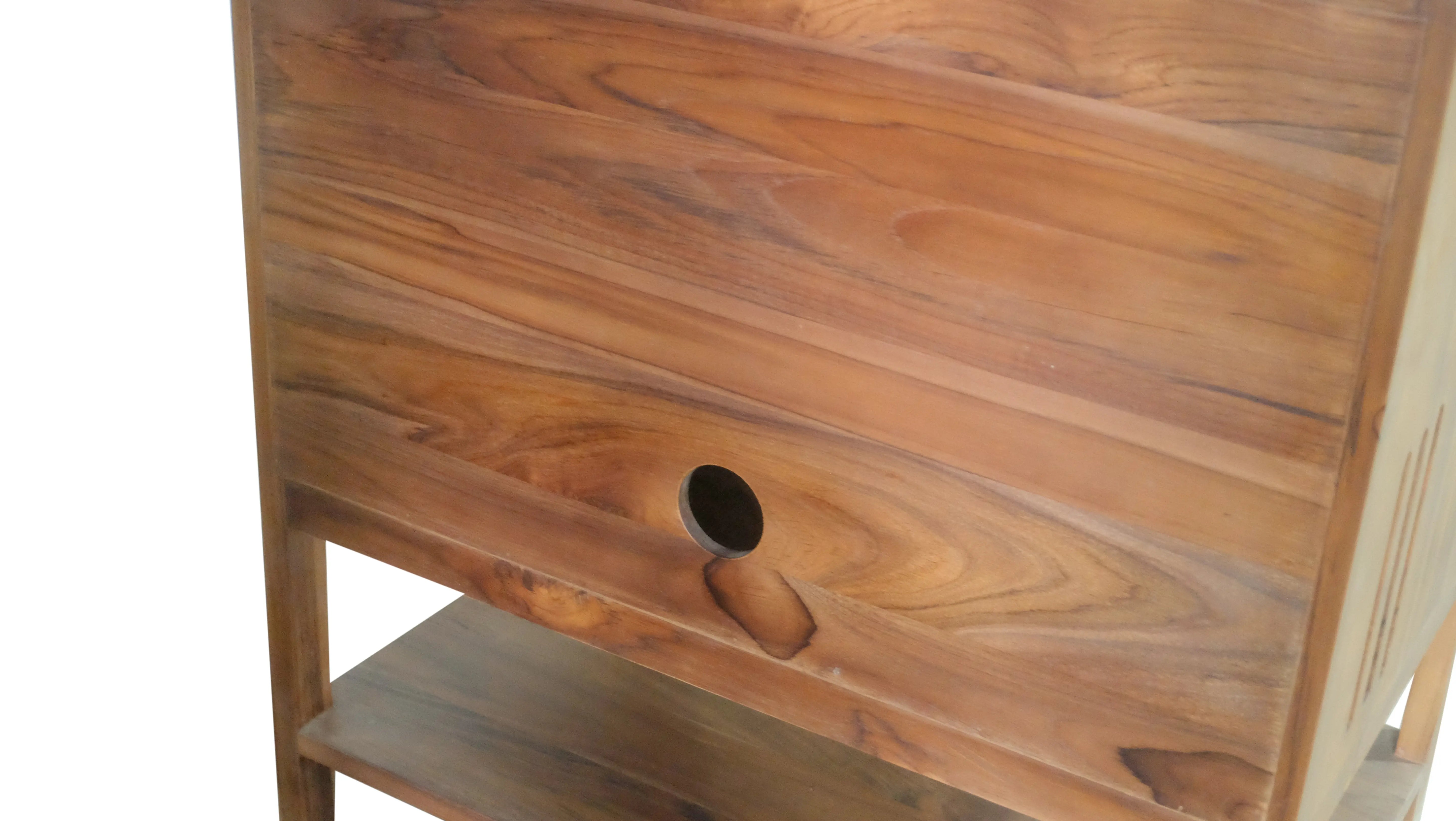 Cabinet 017 - TCB-5073